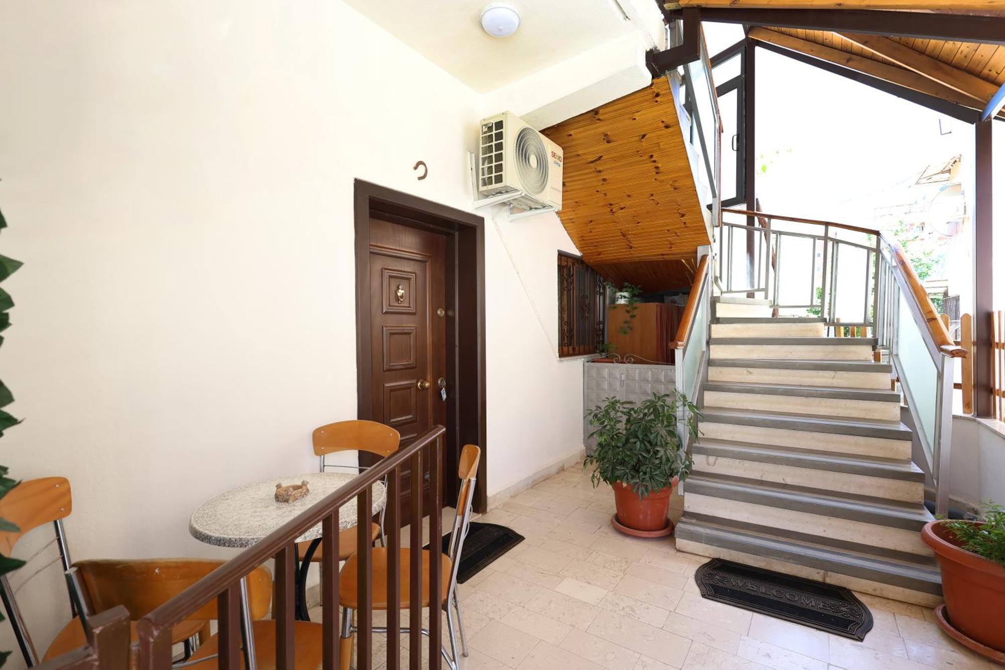 Berat Central Studio Exterior photo